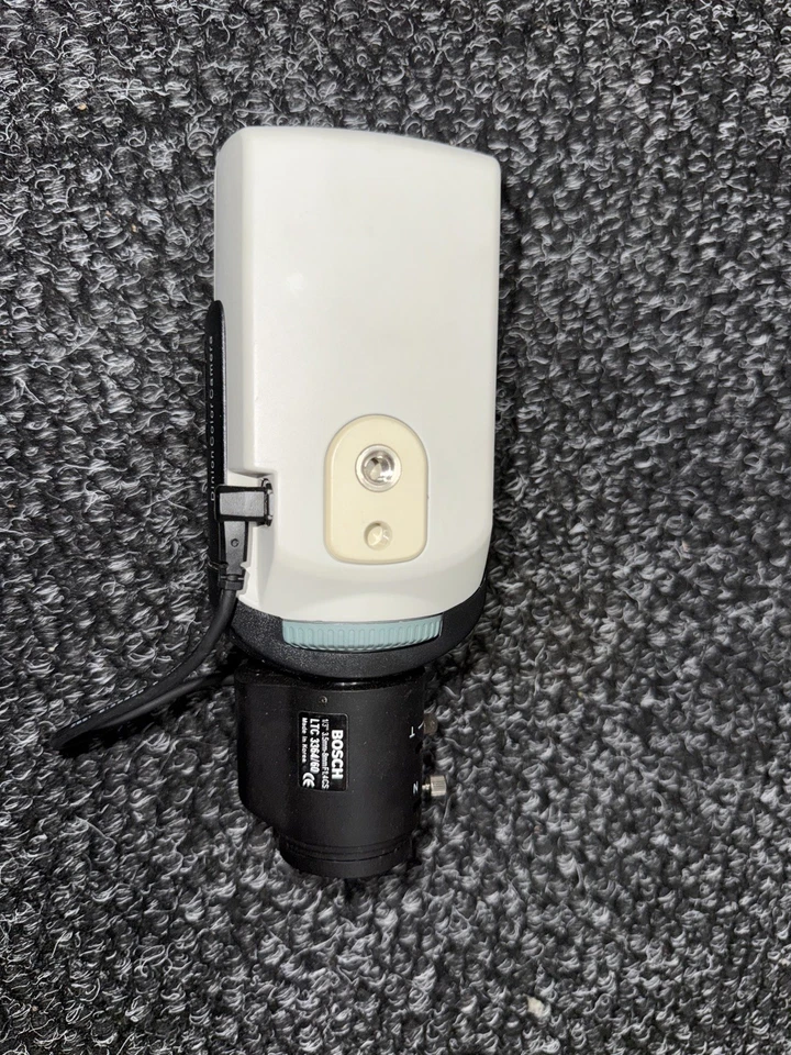 Bosch LTC0455/21 Dinion Digital Color Camera (No Hardware) Has Guide/ - Image 3 of 4