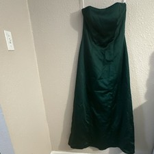 David's Bridal Green Strapless Bridesmaid Dress Size 8 Style 81599