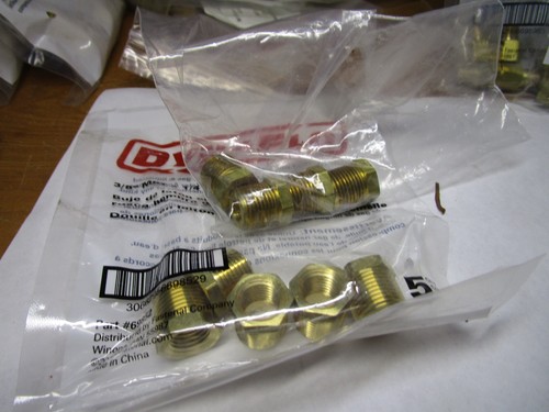 3/8" Male NPT x 1/4" Female NPT Brass Bushing QTY 9