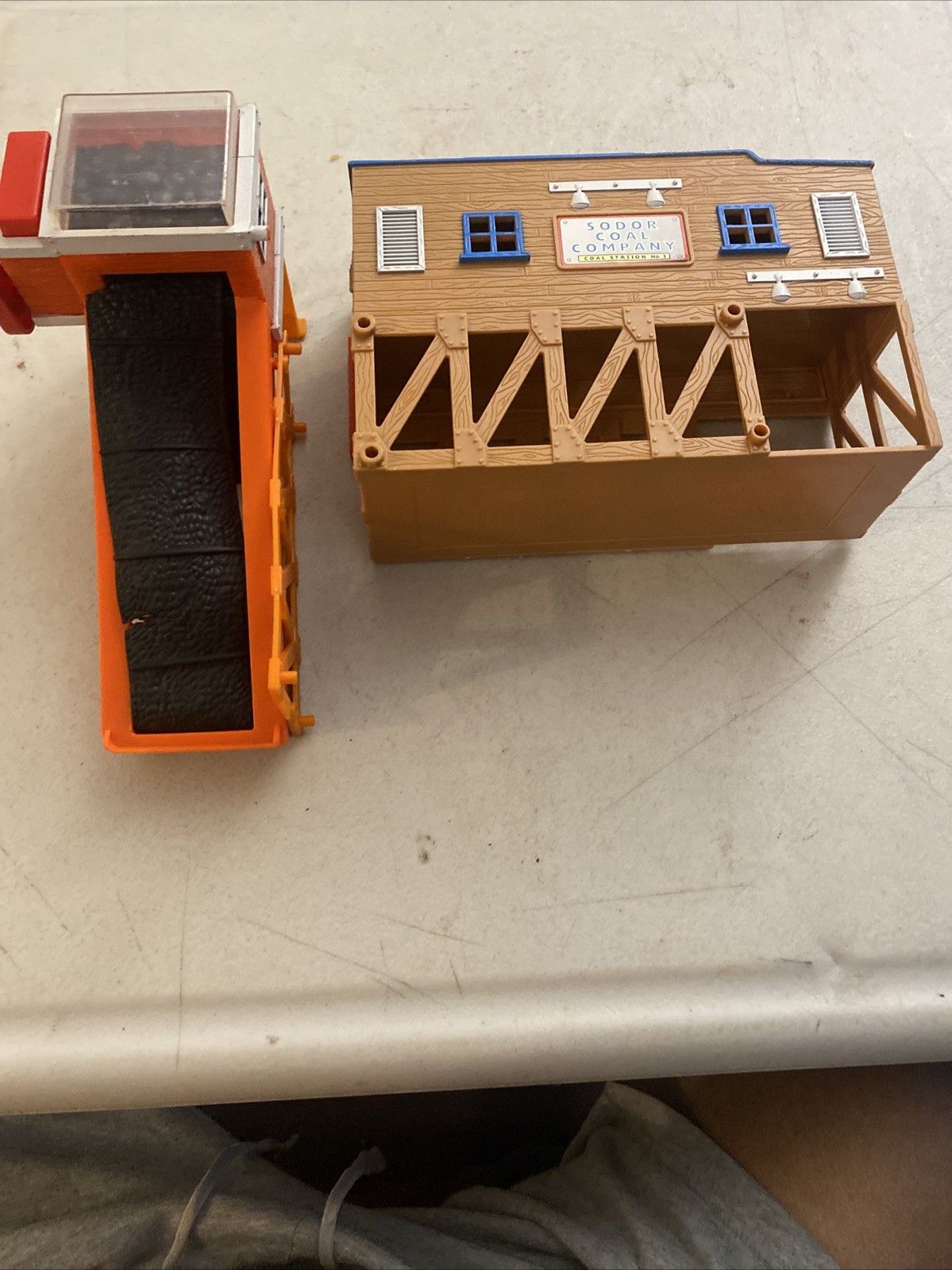 Picture 1 of 6