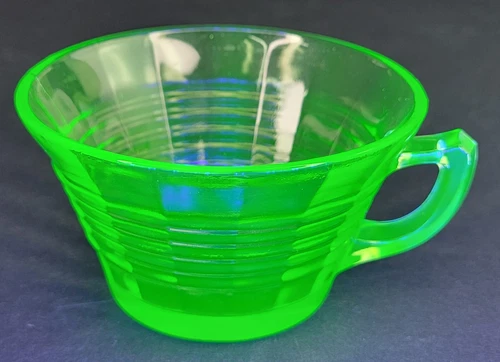 Vintage Anchor Hocking Green Circle Coffee Tea Cup Uranium