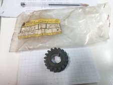 GILERA G68753 INGRANAGGIO ALL'ALBERO MOTORE GILERA TRIAL 50 5V. - MAGG. 0,03