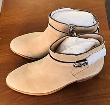 NEW Coach Beige Oat Dylan Velvety Suede Ankle Bootie 6B Horse & Carriage Buckle