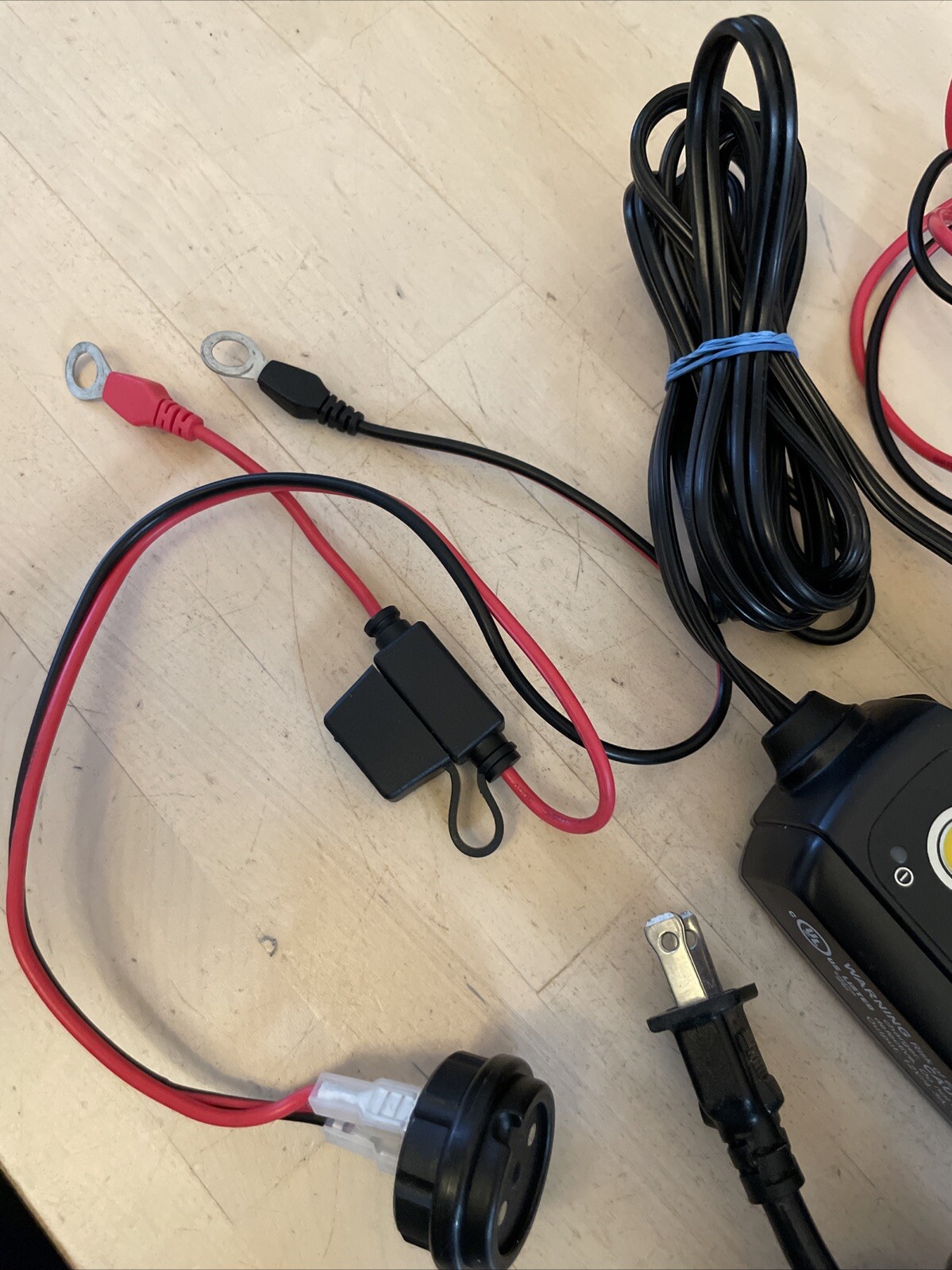 GENUINE LAMBORGHINI Fully Automatic CTEK US-CD 12V Battery Charger 400093050D