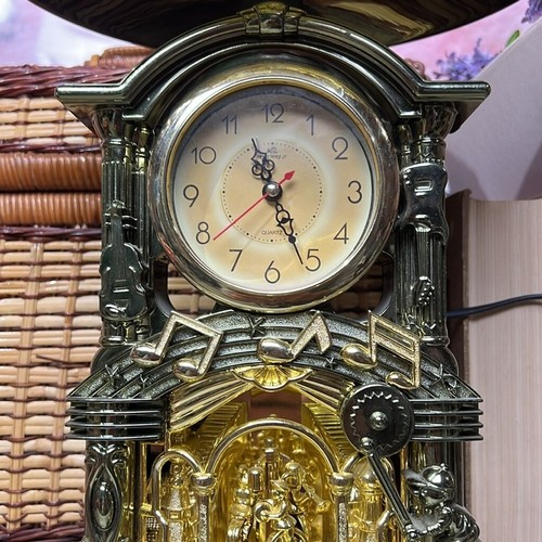 Vintage Clock Lamp Plastic Bronze Tone Carousel Musical - Picture 6 of 7