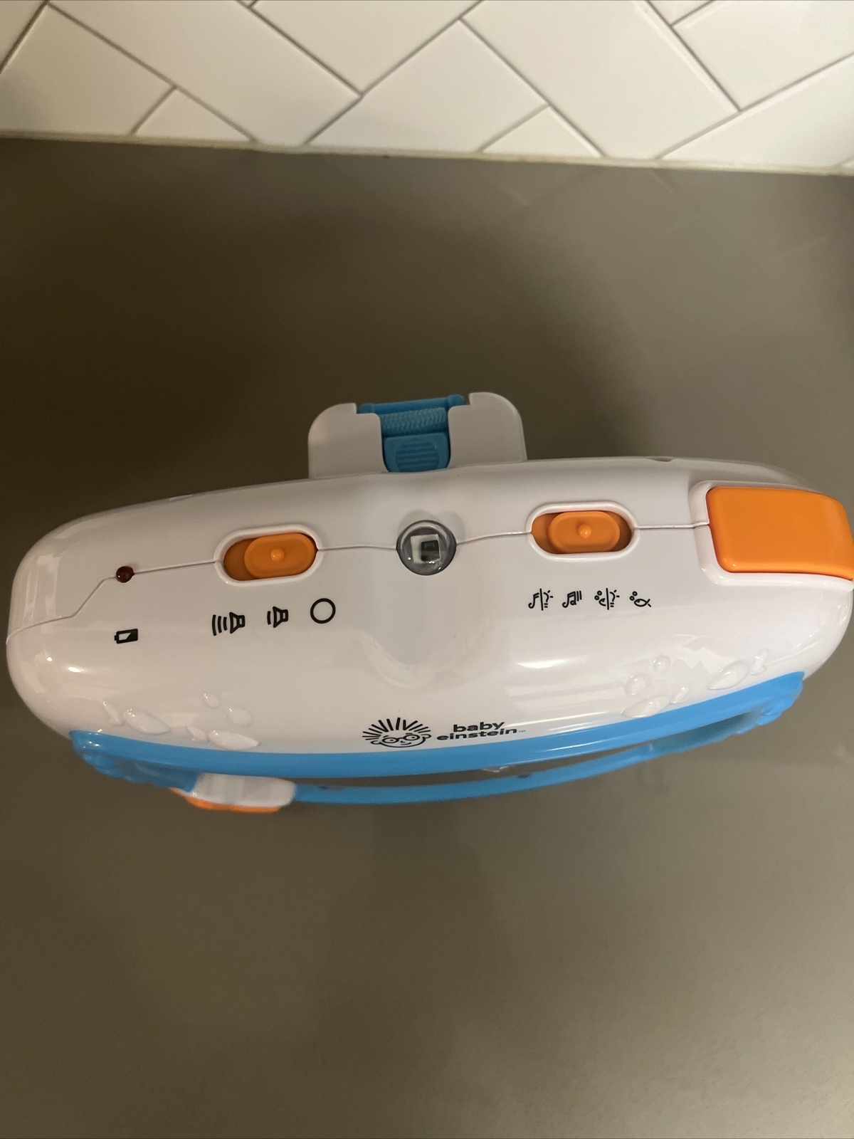 Baby Einstein Sea Dreams Sleep Soother Music Crib Toy Fish Tank