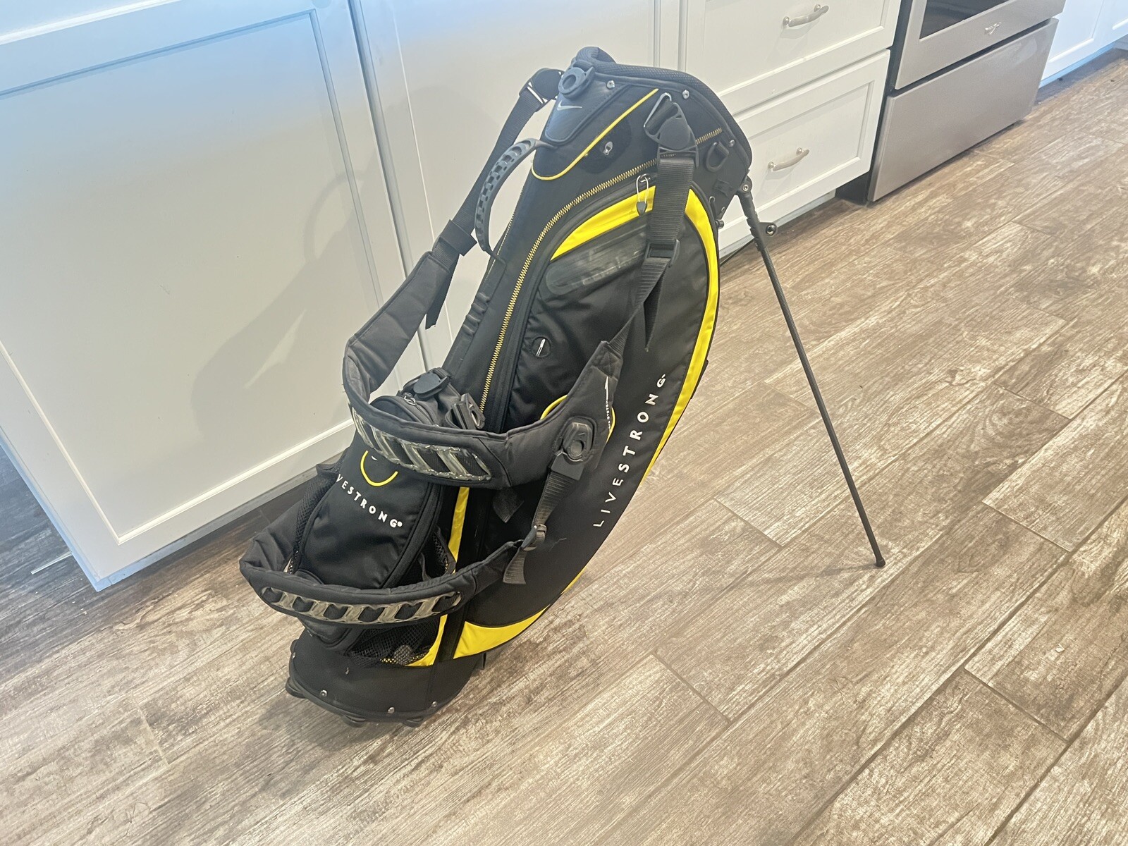 Nike Livestrong Golf Stand Bag W/Cover VGC eBay
