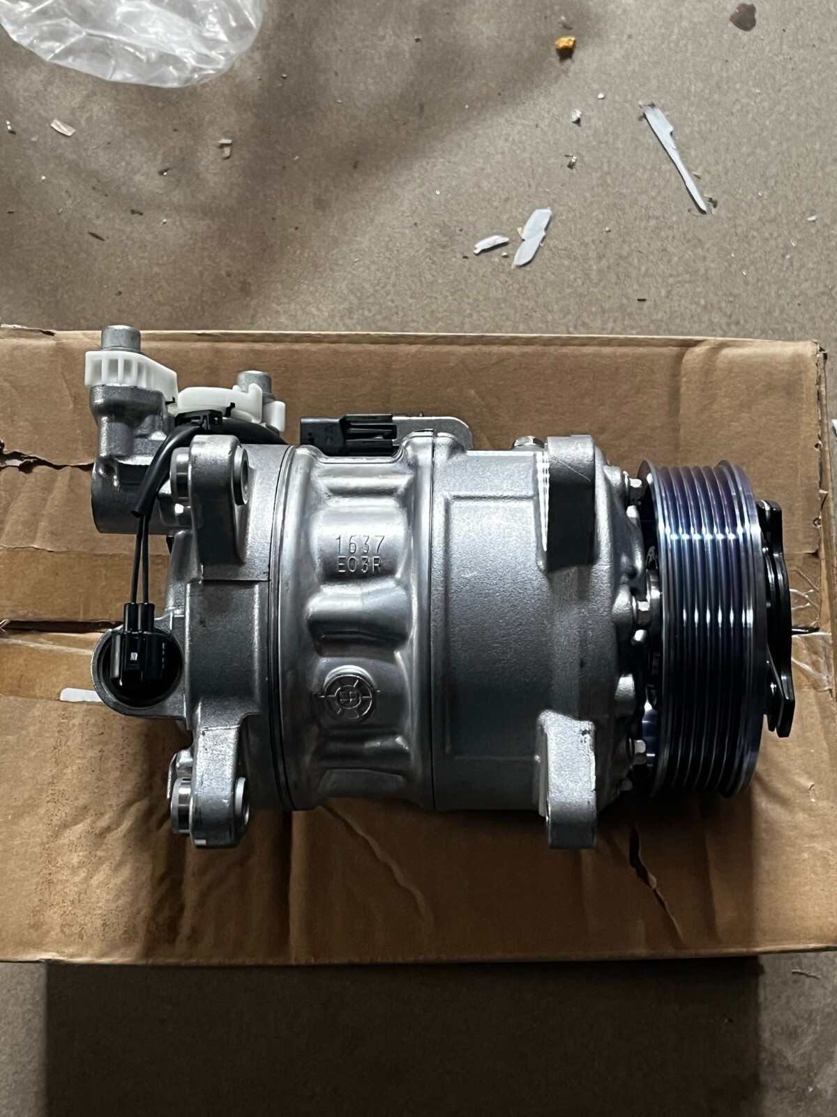 OEM 64527945825 BMW 5 / 6 / 7 Series A/C COMPRESSOR WITHOUT 