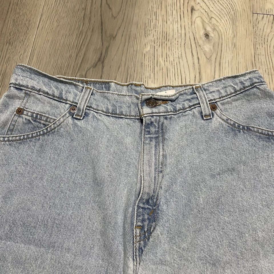 Pantalones cortos vaqueros vintage años 90 Levis 950 naranja lengüeta para mujer talla 13 calce relajado Foto 4 de 4