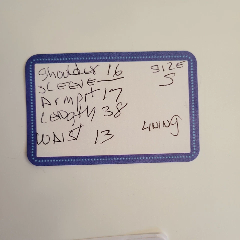 Vestido Zara Básico Pequeño Mujer Funda Cremallera Lana Capucha Cuello Redondo Plisado Foto 2 de 4