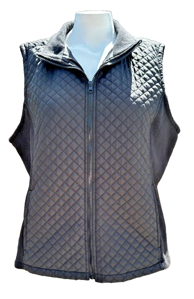 Chaleco grande Izod para mujer negro acolchado cremallera completa cuello polar costuras laterales bolsillos Foto 2 de 4