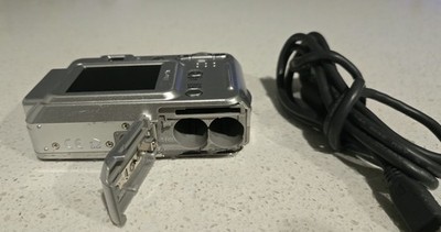 Fujifilm FinePix A Series A500 5.1MP Digital Camera - Silver for