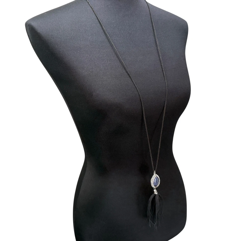 WHBM Colgante Largo y Collar Piedra Azul Lágrima Estrás Borla Cordón Negro Foto 3 de 4
