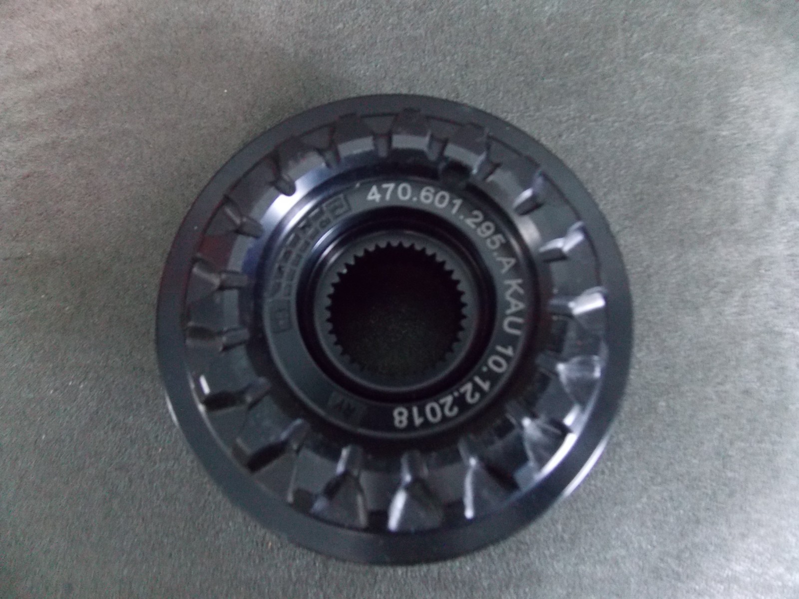 470601295 OEM GENUINE Lamborghini Center Lock Nut BLACK