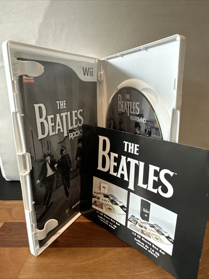 The Beatles Rock Band Nintendo Wii 2009 completo en caja original Foto 3 de 3