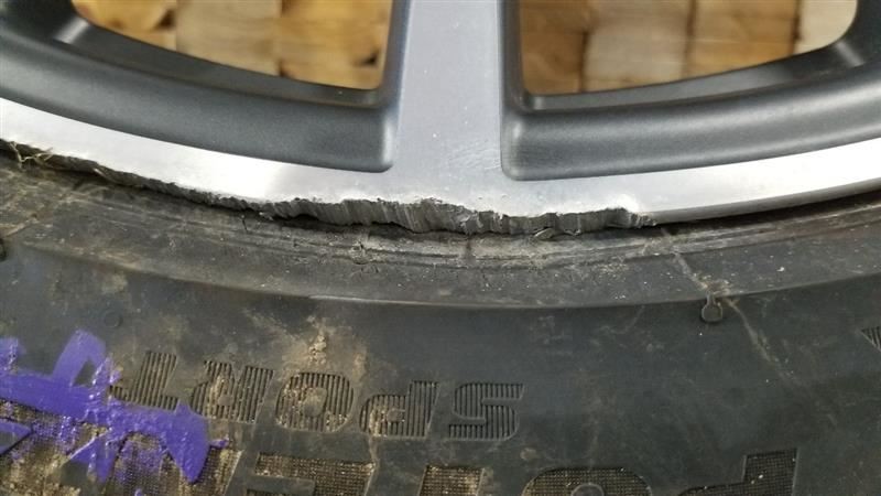 2023 MASERATI GRECALE TROFEO 21X10" WHEEL RIM WITH TIRE