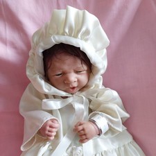 Realistic Newborn Baby Doll – Soft Rubbery Plastic – Christening Gown – Life‑Siz