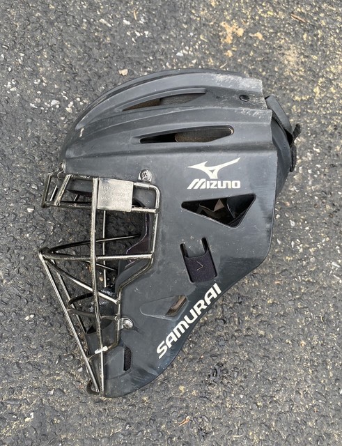 mizuno samurai catchers helmet