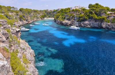 Wandbild: Der schöne Strand von Cala Pi in Mallorca, Spanien Balearen (21824210)