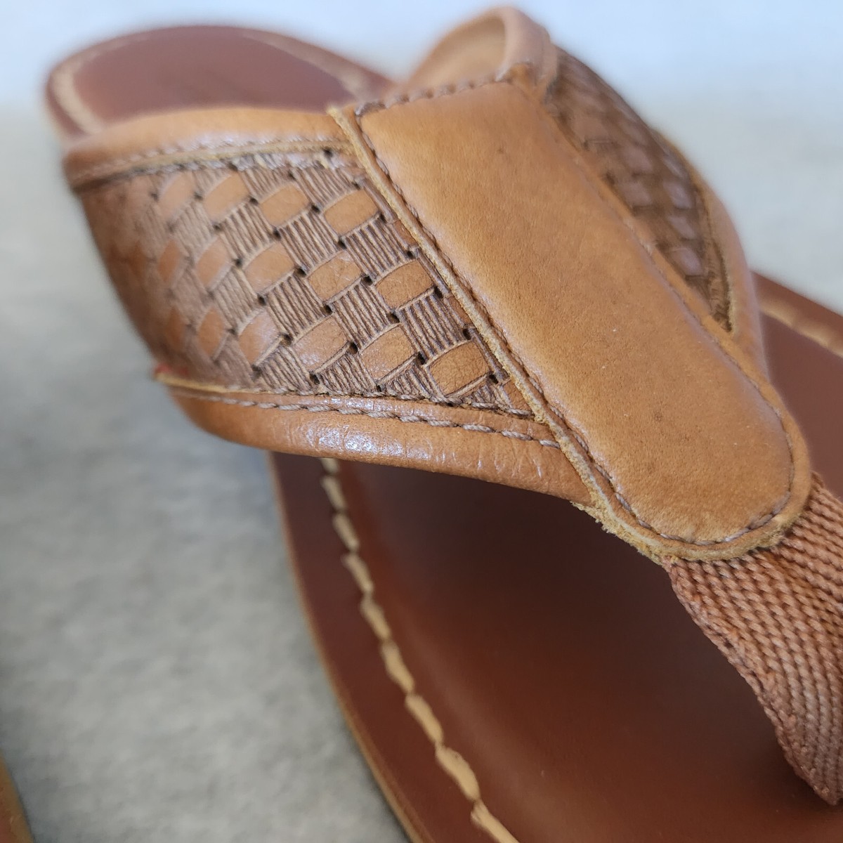 NWoB Johnston & Murphy Norris Thong Sandals Cushioned Brown Leather The North Shore Leather Flip Flop – StockyardX, The Leather  main image 4