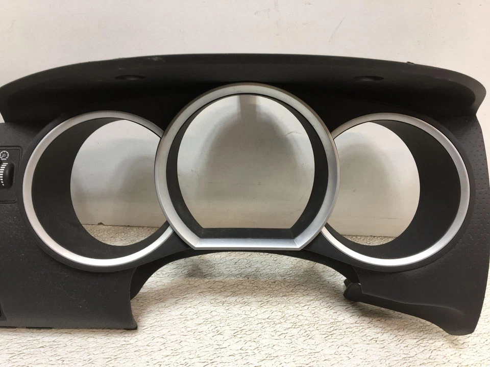 Bisel de cuadro de instrumentos 10 TOYOTA TACOMA Foto 2 de 3