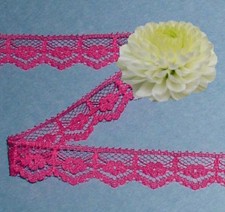 Floral Fuchsia Lace Trim 14 - 28 Yards x 5/8" Scalloped R50AV CLOSEOUT