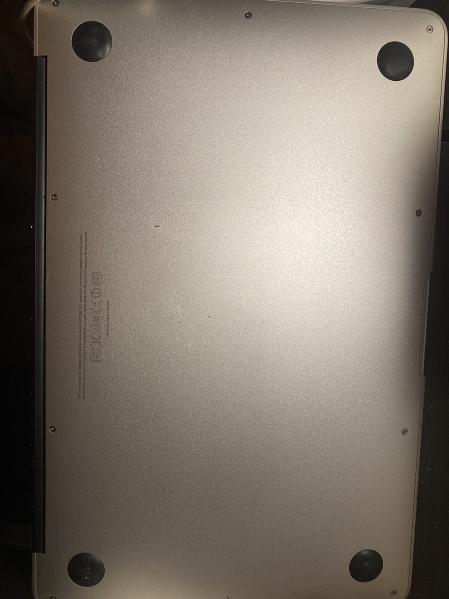 Apple MacBook Air A1370 11.6 inch Laptop - MC968LL/A (July, 2011