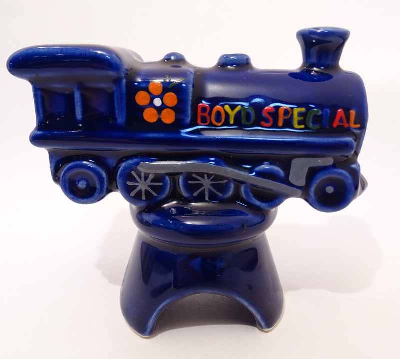 Vintage Boyd Glass Pie Bird Boyd Special Train Engine, cobalt blue, paint detail