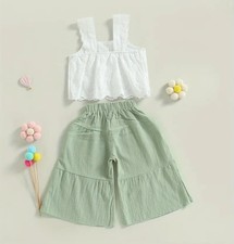 Girls two piece pant set in 4-5Youth