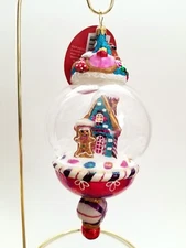 Christopher Radko - Candy House World #1020748 Gingerbread Man & House In Dome