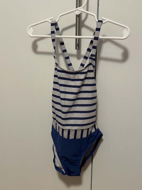 Arshiner Girls Swimsuit Size 5T
