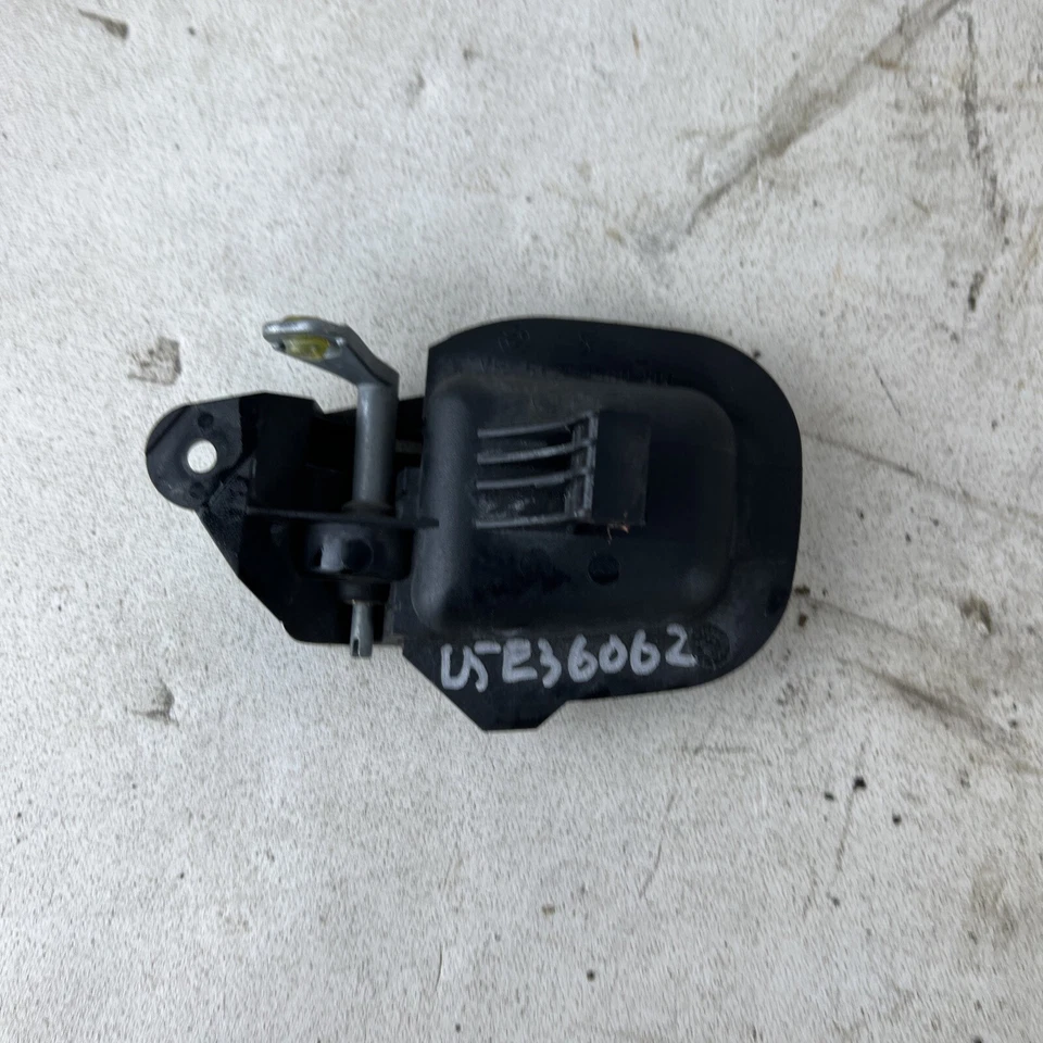 Manija de puerta interior delantera derecha pasajero BMW 325i 1992-1995 51211960808 OEM Foto 4 de 4