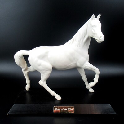 Beswick Bisquitporzellan Figur Pferd SPIRIT OF THE WIND Holzsockel England 24cm
