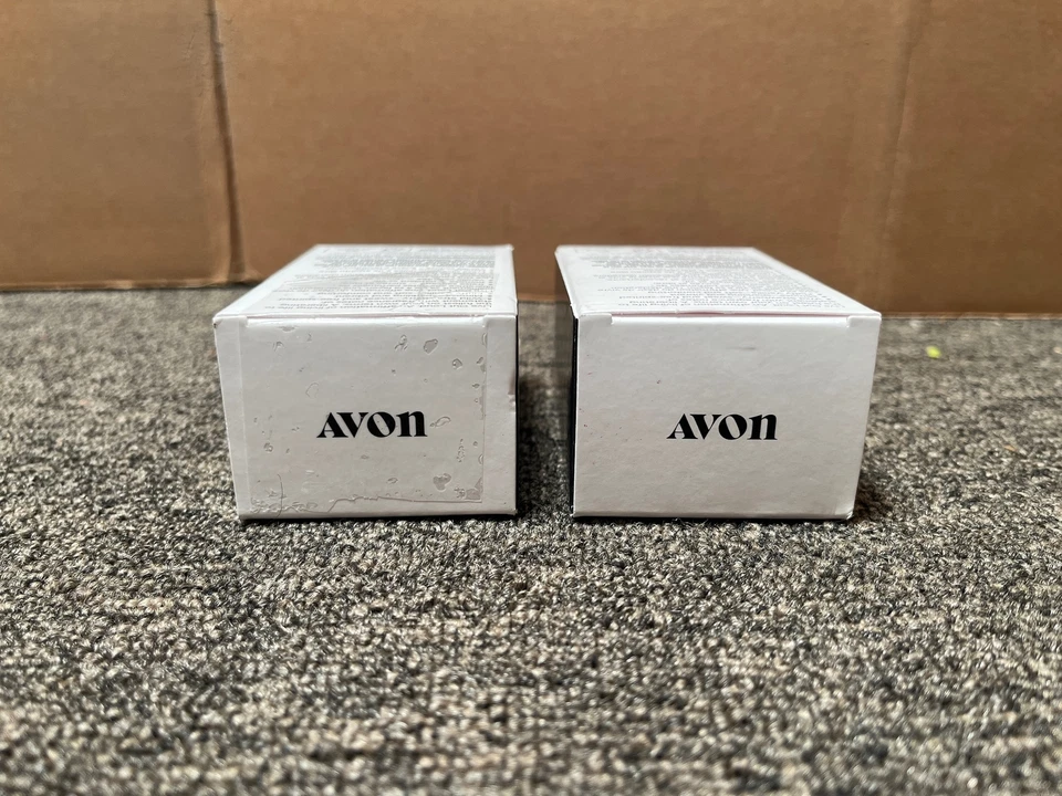 LOTE DE 2 AVON LIVE OUT LOUD EAU DE PARFUM SPRAY 50 ML 1,7 FL OZ/WH Foto 4 de 4