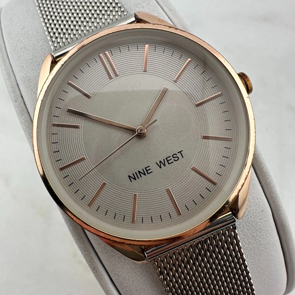 Reloj Nine West NW2195 Mujer Acero Inoxidable Plateado - Tiene Batería Nueva Foto 2 de 4