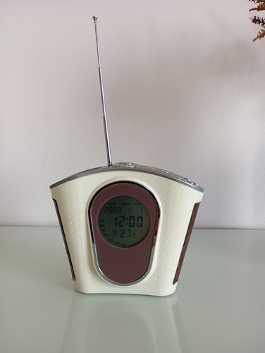 Radio radiolina fm digitale con termometro e calendario nuova - Picture 1 of 6