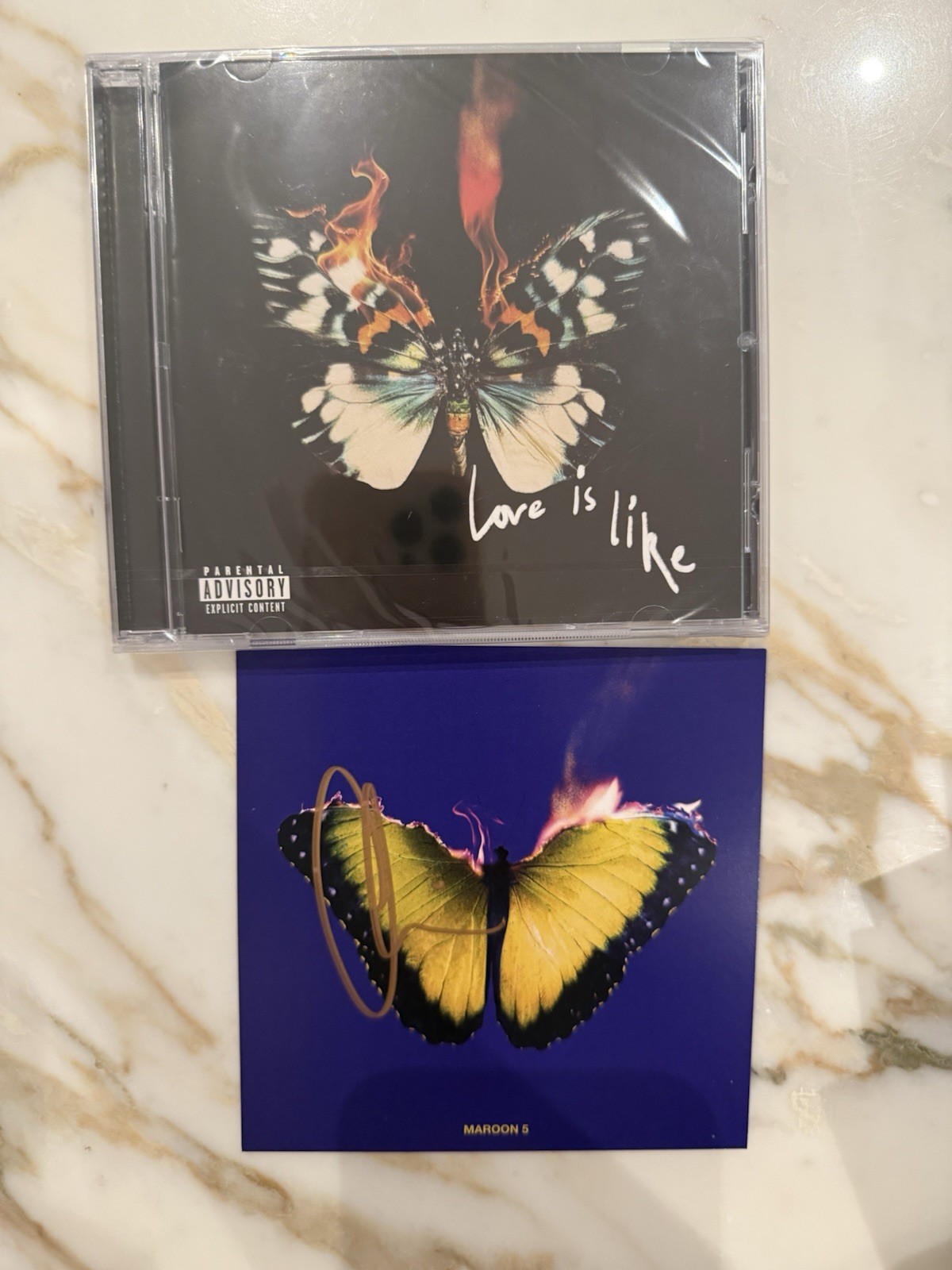 Maroon 5 - Love is Like CD + SIGNED ART CARD