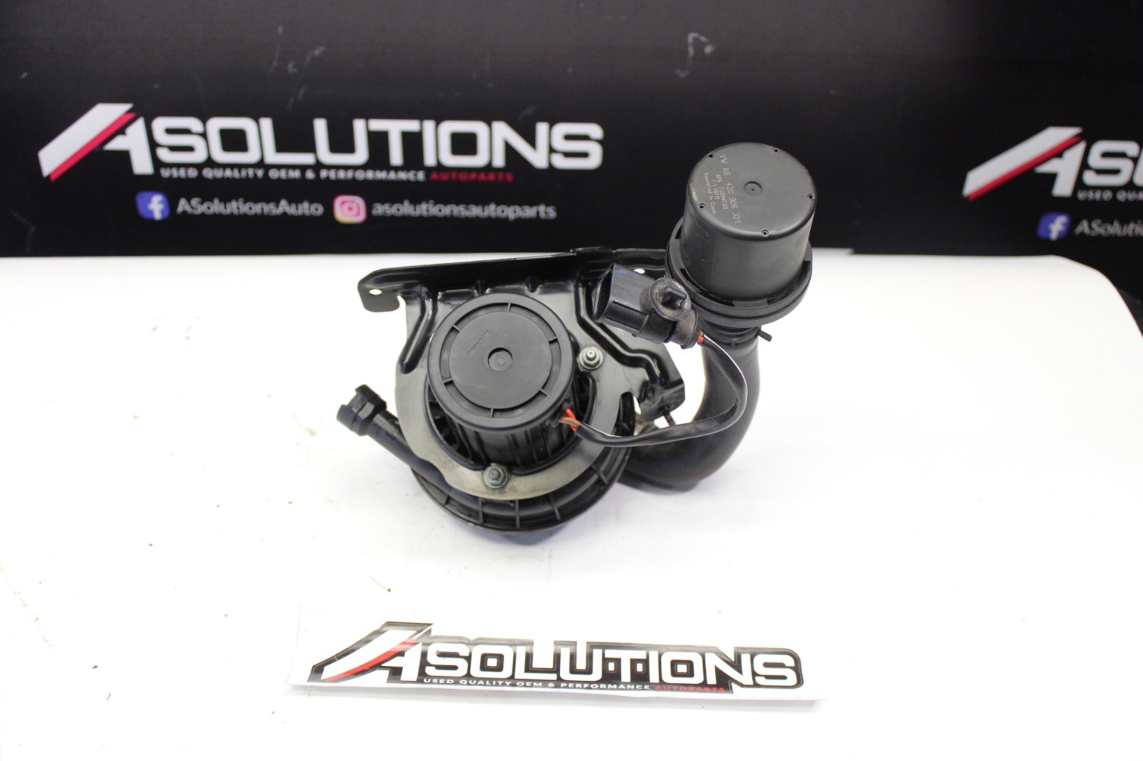 LAMBORGHINI HURACAN LP610 580 DRIVER LEFT AIR INJECTION PUMP OEM 4S0906601