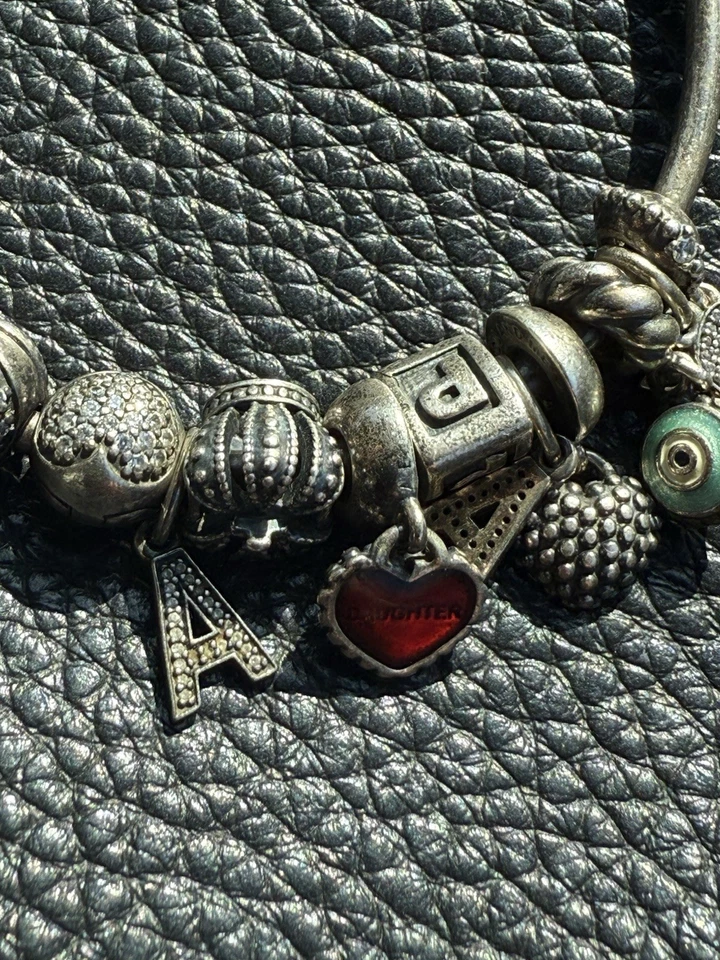 PULSERA PANDORA CON 12 DIJES S 925 ALE Madre e Hija y Corazones Foto 3 de 4