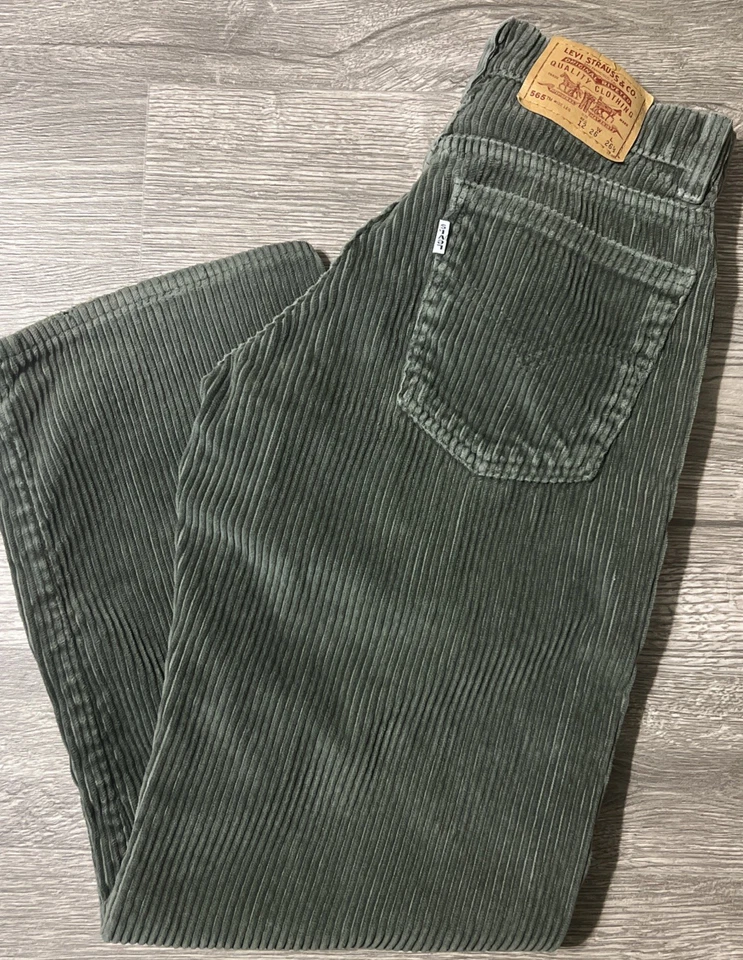 Levi’s 565 Vintage Wide Leg Green Corduroy Pants Size 12 (26x26.5) Made In USA - Image 3 of 4
