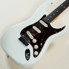 Fender / American Ultra Stratocaster Arctic Pearl 2021