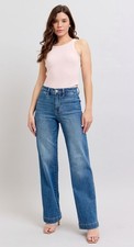 Judy Blue High-Rise Contrast Thread Straight Fit Jeans