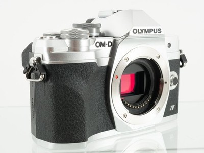 Near Mint Olympus OM-D E-M10 Mark IV Silber Spiegellose Digitalkamera 1495
