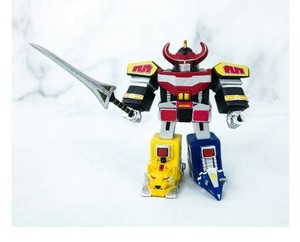 Loot Crate Exclusive Power Rangers Dino 