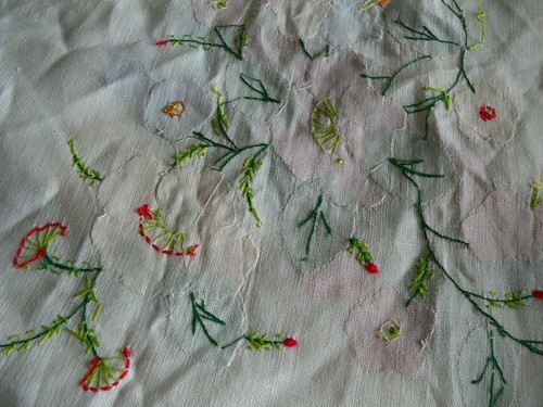 Vintage Table Cloth Hand Embroidered Flowers Stitched Linen Floral 84x33 - Picture 11 of 12