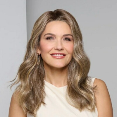 Raquel Welch Top Billing 12'' Top-of-Head Wig  Average Cap, RL38 SMOKE