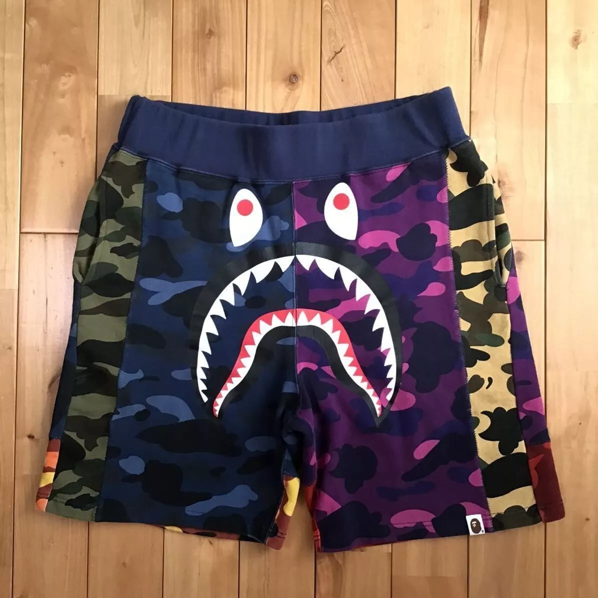 BAPE Mix camo shark sweat shorts A Bathing Ape Size L