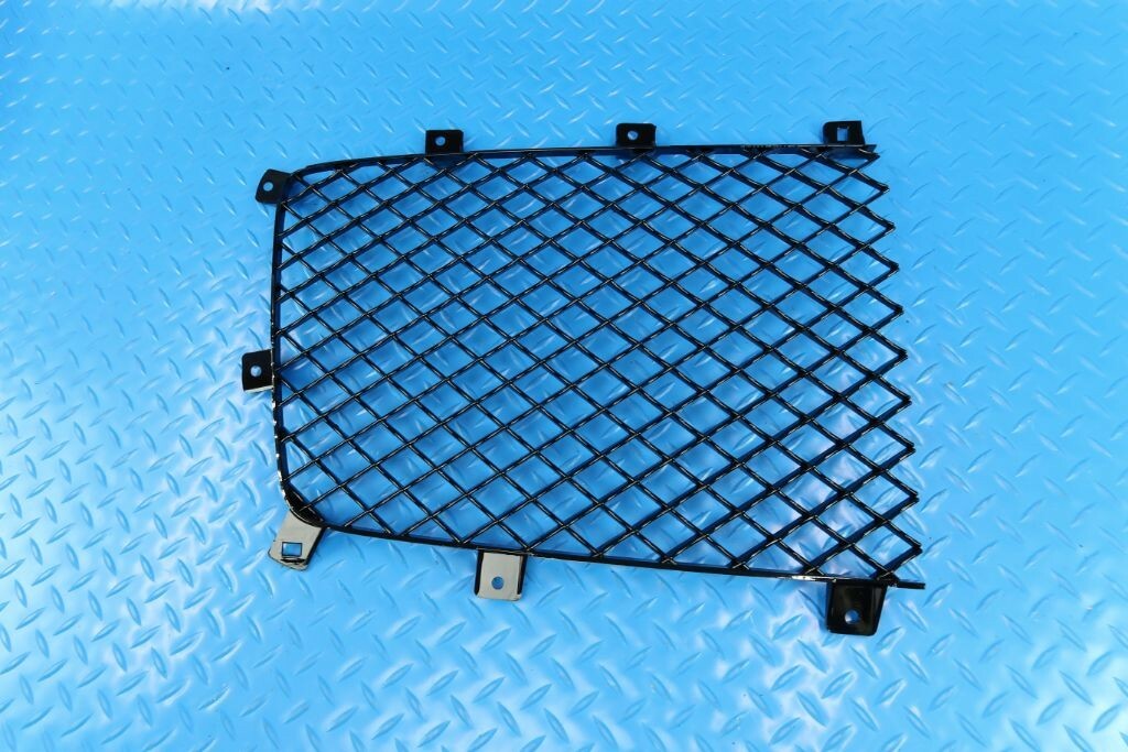 Bentley Bentayga right front black grille insert #11121