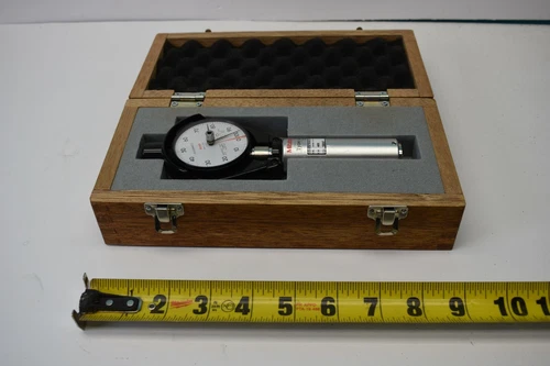MITUTOYO HARDNESS TESTER code no: 811-311  model: HH-311