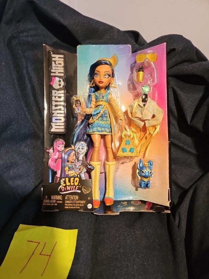 Muñeca Monster High Cleo De Nile con accesorios retirados de la caja